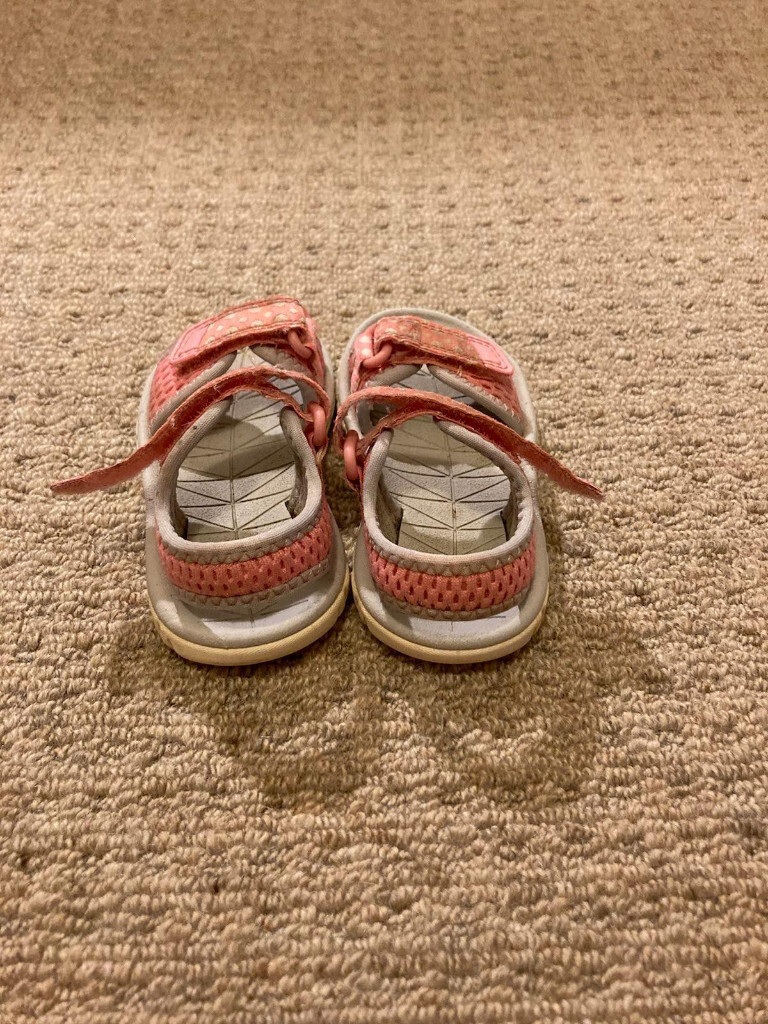 clarks baby sandals